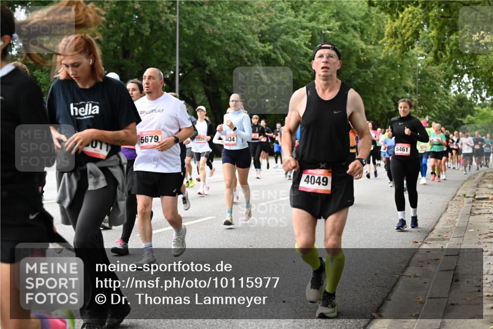 06.09.2026 - CURREX Alsterlauf Dr. Thomas Lammeyer http://msf.ph/oto/10115977 06.09.2026 09:11:59 Laufen 5679, 2220, 4434, 4049, 5461, 8314 meine-sportfotos.de