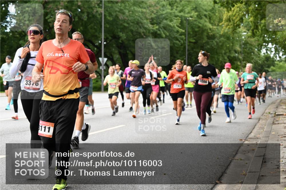 06.09.2026 - CURREX Alsterlauf Dr. Thomas Lammeyer http://msf.ph/oto/10116003 06.09.2026 09:12:03 Laufen 3376, 8111, 2743, 3086, 1219 meine-sportfotos.de
