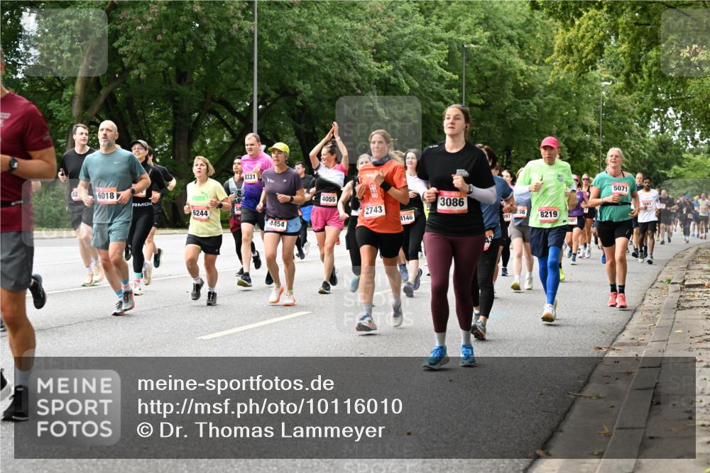 06.09.2026 - CURREX Alsterlauf Dr. Thomas Lammeyer http://msf.ph/oto/10116010 06.09.2026 09:12:04 Laufen 8331, 82, 6018, 56, 6244, 4454, 4055, 2743, 4146, 3086, 256, 897, 8219, 5071 meine-sportfotos.de