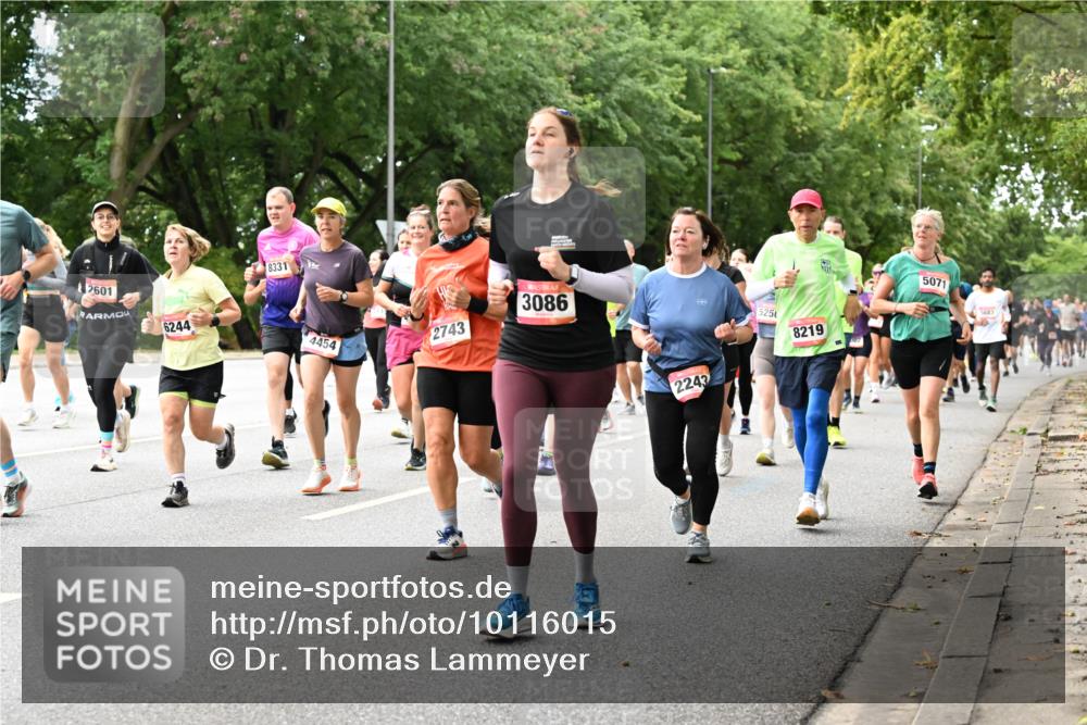 06.09.2026 - CURREX Alsterlauf Dr. Thomas Lammeyer http://msf.ph/oto/10116015 06.09.2026 09:12:05 Laufen 2601, 6244, 8331, 4454, 2743, 3086, 2243, 525, 8219, 5071 meine-sportfotos.de