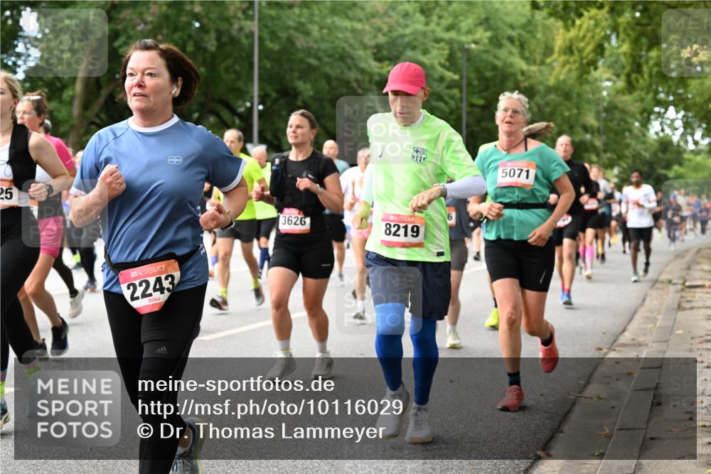 06.09.2026 - CURREX Alsterlauf Dr. Thomas Lammeyer http://msf.ph/oto/10116029 06.09.2026 09:12:07 Laufen 25, 2243, 6, 3626, 8219, 5071 meine-sportfotos.de