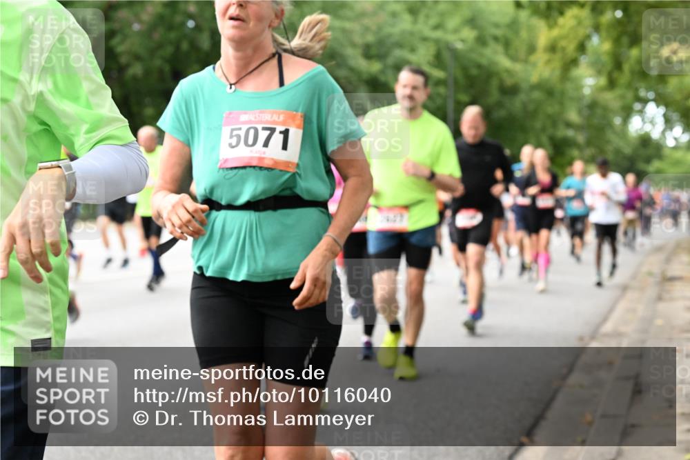 06.09.2026 - CURREX Alsterlauf Dr. Thomas Lammeyer http://msf.ph/oto/10116040 06.09.2026 09:12:08 Laufen 5071 meine-sportfotos.de