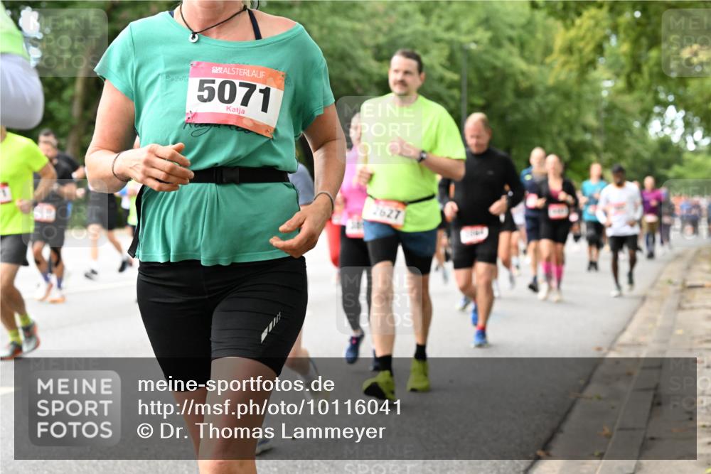 06.09.2026 - CURREX Alsterlauf Dr. Thomas Lammeyer http://msf.ph/oto/10116041 06.09.2026 09:12:08 Laufen 5071, 2627 meine-sportfotos.de