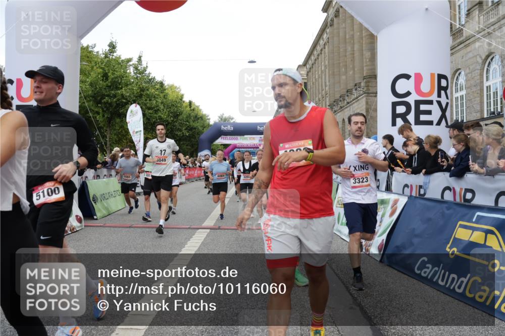 06.09.2026 - CURREX Alsterlauf Yannick Fuchs http://msf.ph/oto/10116060 06.09.2026 09:59:00 Ziel 2060, 2065, 2649, 2981, 3049, 3203, 3313, 3323, 3499, 3517, 3546, 3552, 3765, 4048, 4080, 4081, 4293, 4299, 4605, 4779, 5099, 5100, 5661, 6064, 6065, 6311, 8051, 8206, 8265, 8320 meine-sportfotos.de