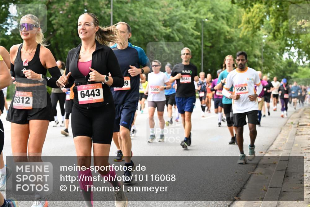 06.09.2026 - CURREX Alsterlauf Dr. Thomas Lammeyer http://msf.ph/oto/10116068 06.09.2026 09:12:12 Laufen 6312, 6443, 9, 5060, 5841, 5683 meine-sportfotos.de
