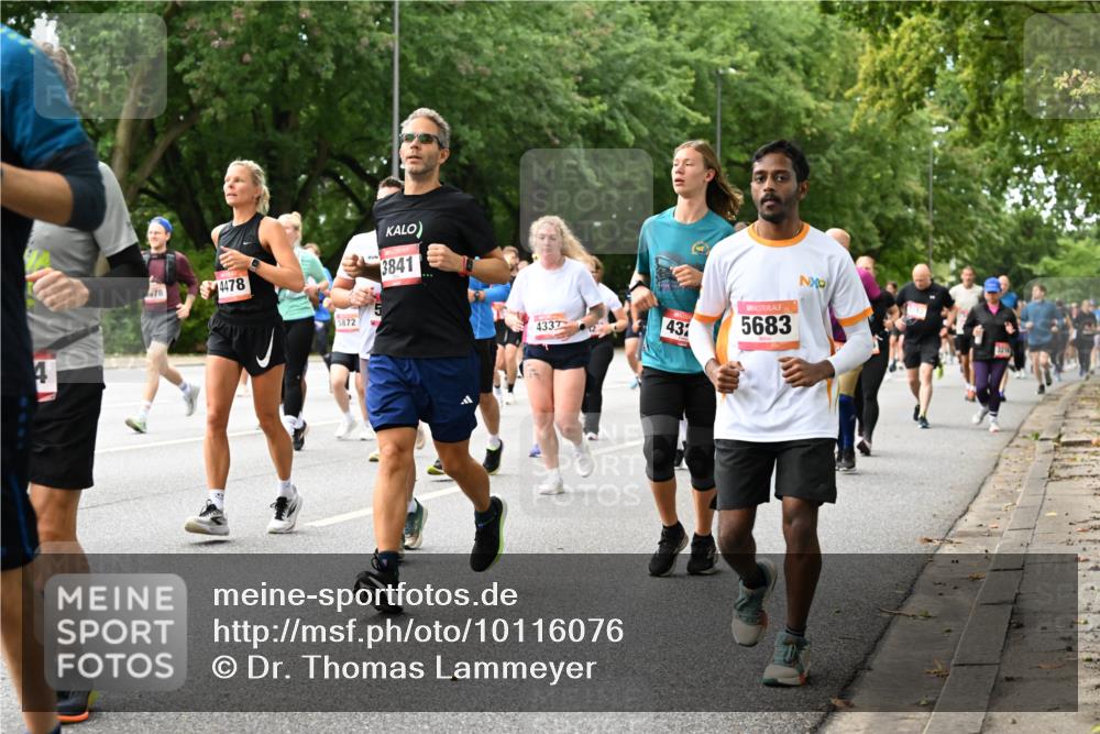 06.09.2026 - CURREX Alsterlauf Dr. Thomas Lammeyer http://msf.ph/oto/10116076 06.09.2026 09:12:13 Laufen 4, 78, 4478, 5872, 3841, 4337, 43, 5683, 3210 meine-sportfotos.de