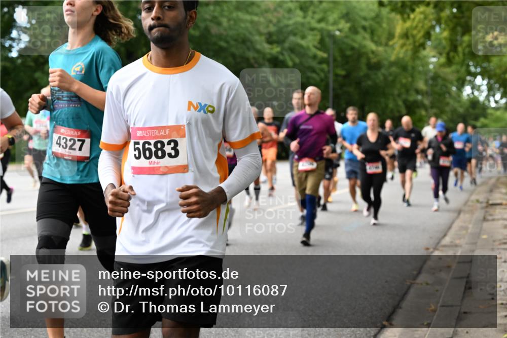 06.09.2026 - CURREX Alsterlauf Dr. Thomas Lammeyer http://msf.ph/oto/10116087 06.09.2026 09:12:15 Laufen 4327, 5683 meine-sportfotos.de
