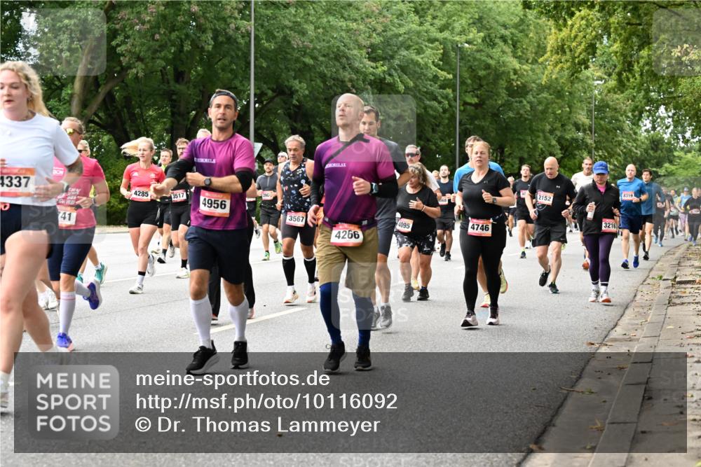 06.09.2026 - CURREX Alsterlauf Dr. Thomas Lammeyer http://msf.ph/oto/10116092 06.09.2026 09:12:16 Laufen 4337, 41, 4285, 3517, 4956, 3567, 4266, 4095, 4746, 2152, 3216, 8319 meine-sportfotos.de