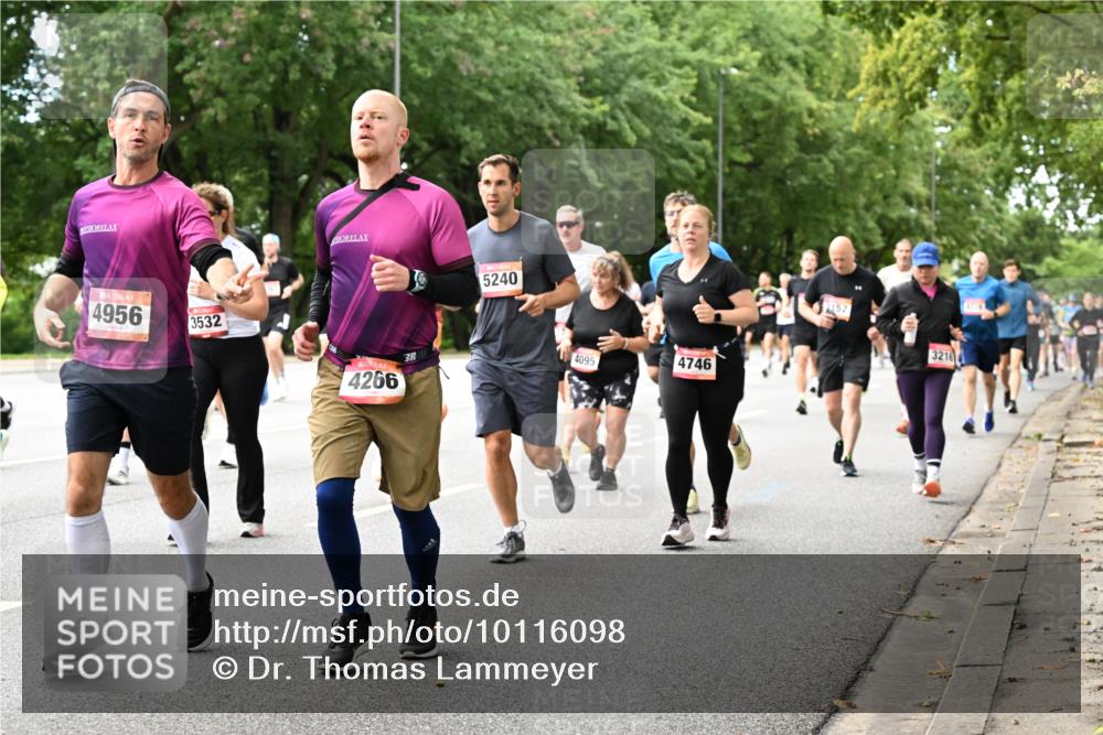 06.09.2026 - CURREX Alsterlauf Dr. Thomas Lammeyer http://msf.ph/oto/10116098 06.09.2026 09:12:16 Laufen 4956, 3532, 4266, 38, 5240, 4095, 4746, 2152, 3216 meine-sportfotos.de