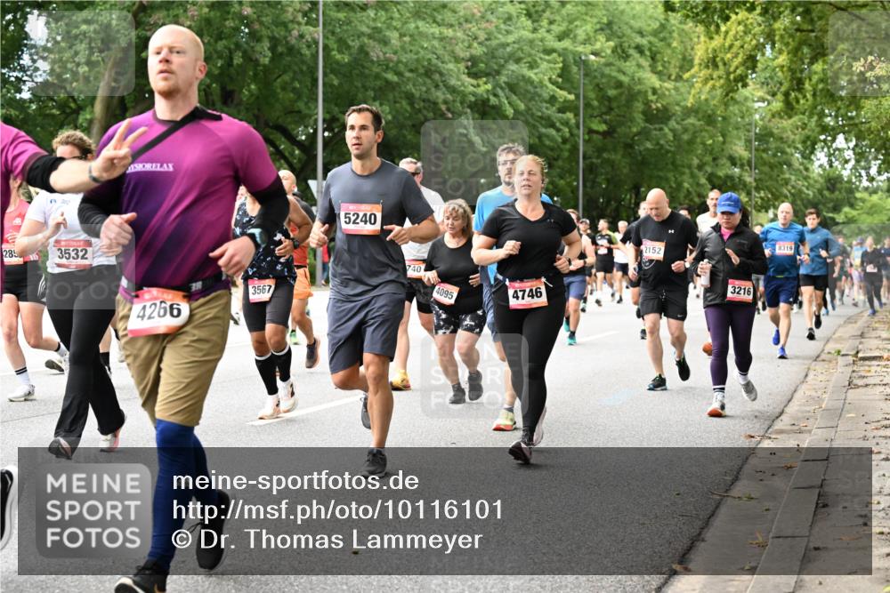 06.09.2026 - CURREX Alsterlauf Dr. Thomas Lammeyer http://msf.ph/oto/10116101 06.09.2026 09:12:17 Laufen 285, 3532, 4266, 3567, 5240, 740, 4095, 4746, 2152, 3216, 8319 meine-sportfotos.de