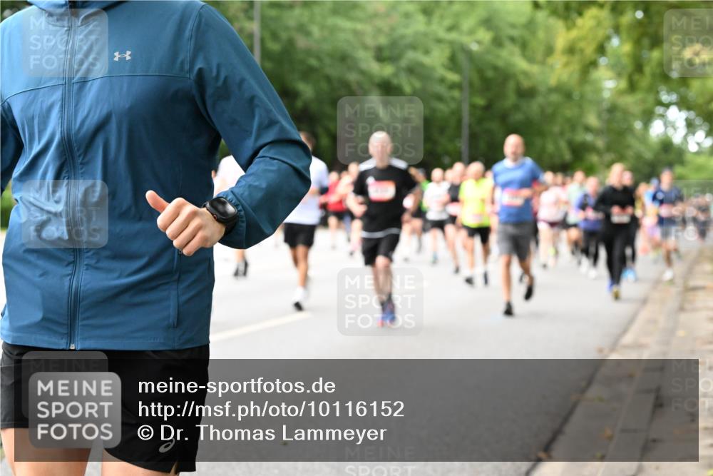 06.09.2026 - CURREX Alsterlauf Dr. Thomas Lammeyer http://msf.ph/oto/10116152 06.09.2026 09:12:24 Laufen  meine-sportfotos.de