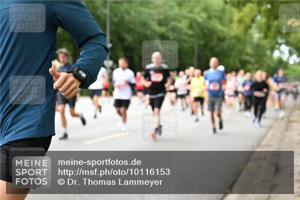 06.09.2026 - CURREX Alsterlauf Dr. Thomas Lammeyer http://msf.ph/oto/10116153 06.09.2026 09:12:24 Laufen  meine-sportfotos.de