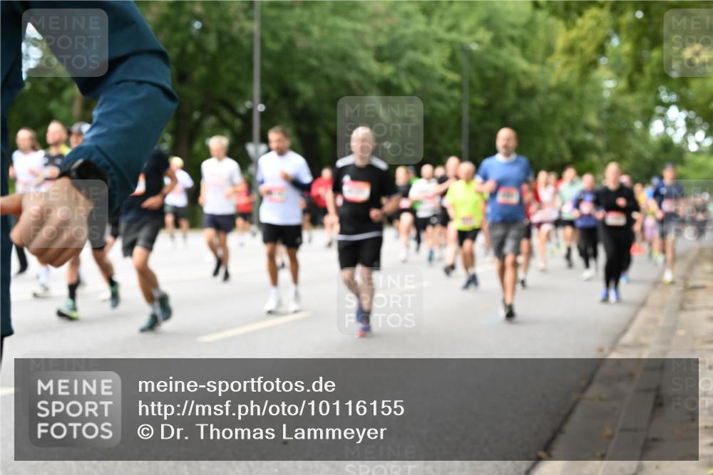 06.09.2026 - CURREX Alsterlauf Dr. Thomas Lammeyer http://msf.ph/oto/10116155 06.09.2026 09:12:24 Laufen  meine-sportfotos.de