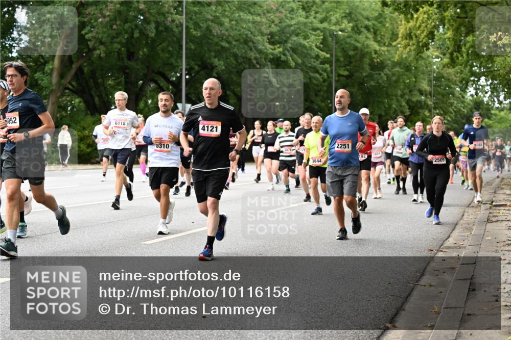 06.09.2026 - CURREX Alsterlauf Dr. Thomas Lammeyer http://msf.ph/oto/10116158 06.09.2026 09:12:24 Laufen 3052, 6118, 4121, 5310, 3078526, 3844, 2251, 3801, 192, 2509, 4088 meine-sportfotos.de