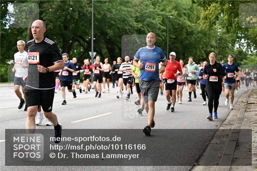 06.09.2026 - CURREX Alsterlauf Dr. Thomas Lammeyer http://msf.ph/oto/10116166 06.09.2026 09:12:25 Laufen 6118, 4121, 5459, 307, 2251, 3801, 4088, 5192, 2509 meine-sportfotos.de
