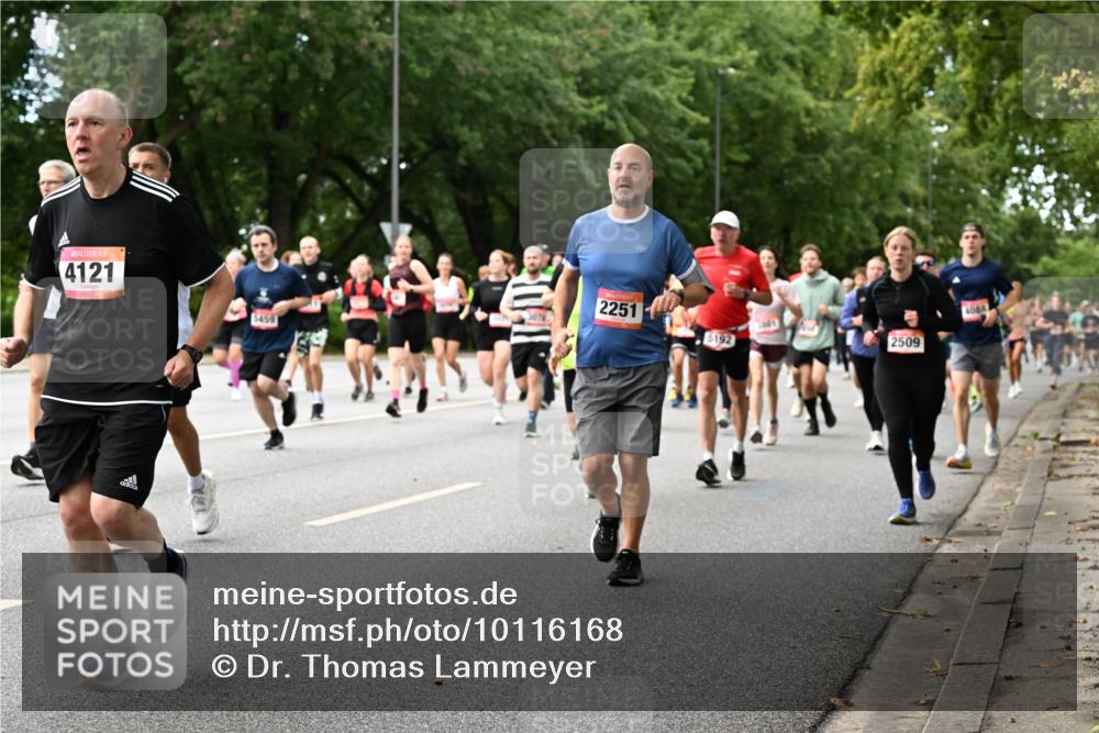 06.09.2026 - CURREX Alsterlauf Dr. Thomas Lammeyer http://msf.ph/oto/10116168 06.09.2026 09:12:26 Laufen 4121, 5459, 2251, 5192, 101, 4085, 2509 meine-sportfotos.de