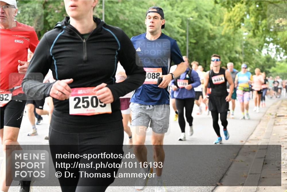 06.09.2026 - CURREX Alsterlauf Dr. Thomas Lammeyer http://msf.ph/oto/10116193 06.09.2026 09:12:29 Laufen 92, 250, 088, 4489, 4484 meine-sportfotos.de