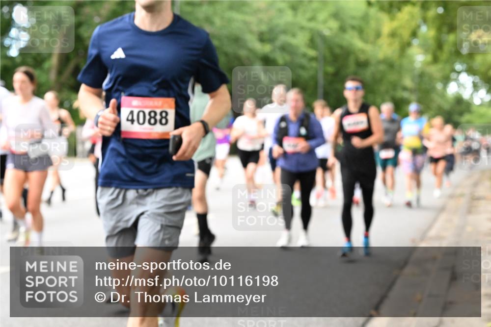 06.09.2026 - CURREX Alsterlauf Dr. Thomas Lammeyer http://msf.ph/oto/10116198 06.09.2026 09:12:29 Laufen 4088 meine-sportfotos.de