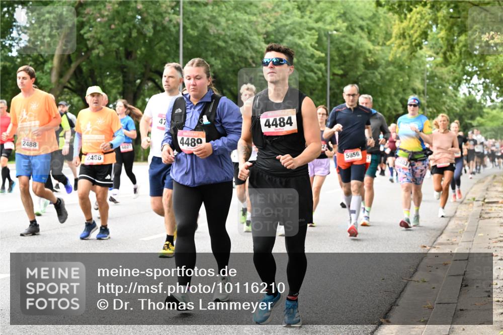 06.09.2026 - CURREX Alsterlauf Dr. Thomas Lammeyer http://msf.ph/oto/10116210 06.09.2026 09:12:31 Laufen 2488, 2486, 6027, 47, 4489, 4484, 5856, 6403 meine-sportfotos.de