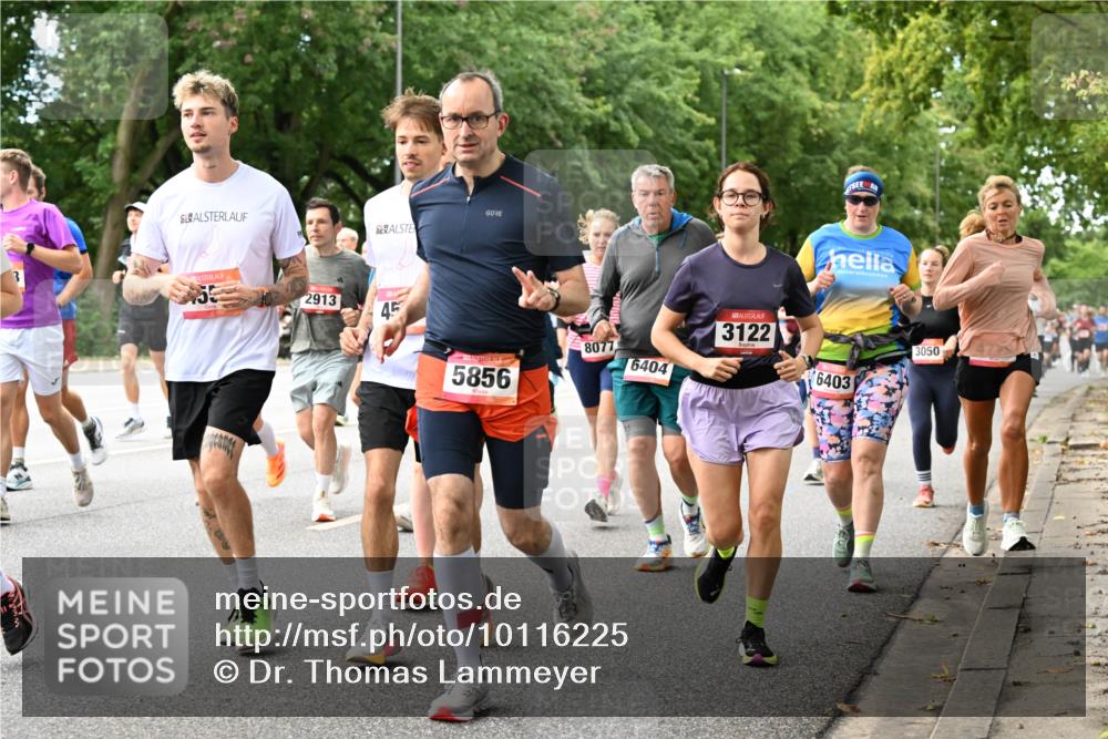 06.09.2026 - CURREX Alsterlauf Dr. Thomas Lammeyer http://msf.ph/oto/10116225 06.09.2026 09:12:33 Laufen 2913, 45, 8077, 5856, 6404, 3122, 3050, 6403 meine-sportfotos.de