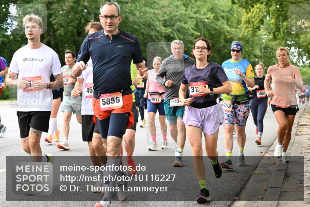 06.09.2026 - CURREX Alsterlauf Dr. Thomas Lammeyer http://msf.ph/oto/10116227 06.09.2026 09:12:33 Laufen 29, 45, 5856, 8077, 6404, 31, 6403, 3050 meine-sportfotos.de