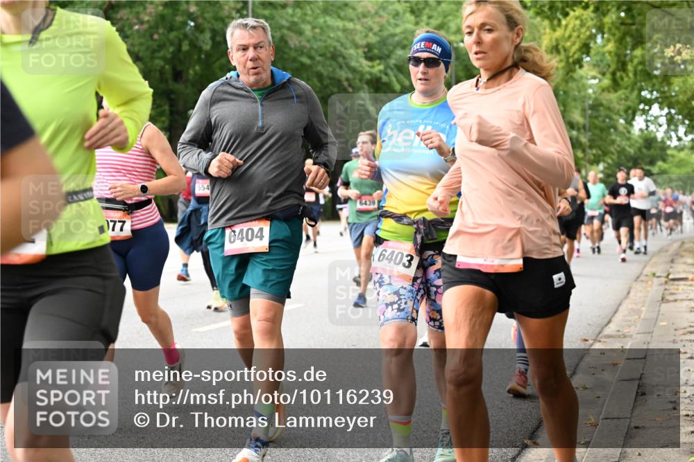 06.09.2026 - CURREX Alsterlauf Dr. Thomas Lammeyer http://msf.ph/oto/10116239 06.09.2026 09:12:35 Laufen 77, 554, 6404, 6439, 6403 meine-sportfotos.de