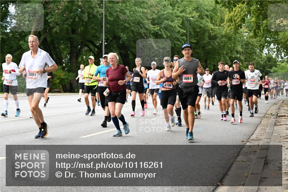 06.09.2026 - CURREX Alsterlauf Dr. Thomas Lammeyer http://msf.ph/oto/10116261 06.09.2026 09:12:38 Laufen 5891, 2687, 435, 4580, 19, 3584, 5523, 6106, 5661, 17, 4925, 075, 5166, 3049 meine-sportfotos.de