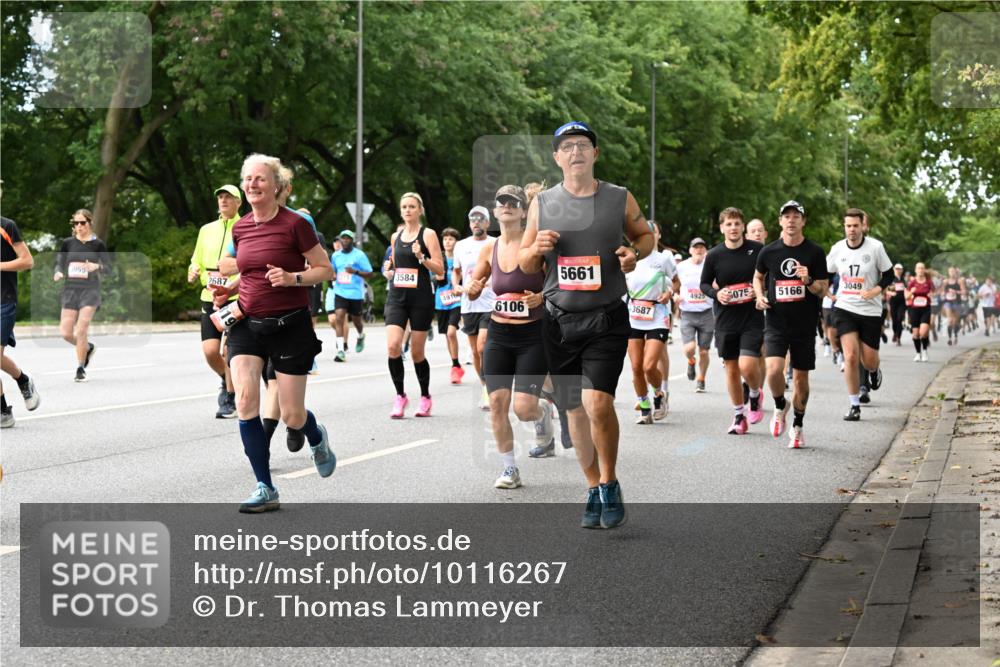 06.09.2026 - CURREX Alsterlauf Dr. Thomas Lammeyer http://msf.ph/oto/10116267 06.09.2026 09:12:39 Laufen 3584, 3055, 2687, 491, 6106, 5661, 17, 3049, 4925, 075, 5166, 3687 meine-sportfotos.de