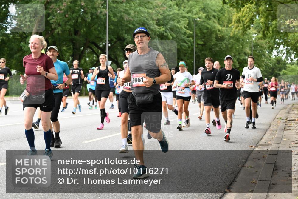 06.09.2026 - CURREX Alsterlauf Dr. Thomas Lammeyer http://msf.ph/oto/10116271 06.09.2026 09:12:39 Laufen 55, 3584, 010, 5661, 4732, 5075, 3687, 17, 3049 meine-sportfotos.de