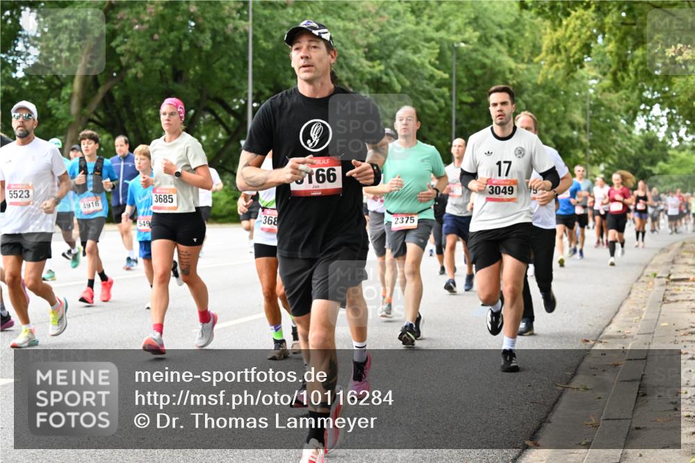 06.09.2026 - CURREX Alsterlauf Dr. Thomas Lammeyer http://msf.ph/oto/10116284 06.09.2026 09:12:41 Laufen 5523, 4916, 549, 3685, 368, 166, 2375, 17, 3049 meine-sportfotos.de