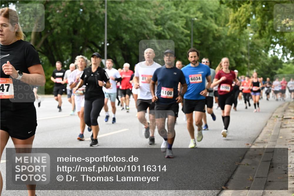 06.09.2026 - CURREX Alsterlauf Dr. Thomas Lammeyer http://msf.ph/oto/10116314 06.09.2026 09:12:45 Laufen 47, 6108, 6034, 5055 meine-sportfotos.de