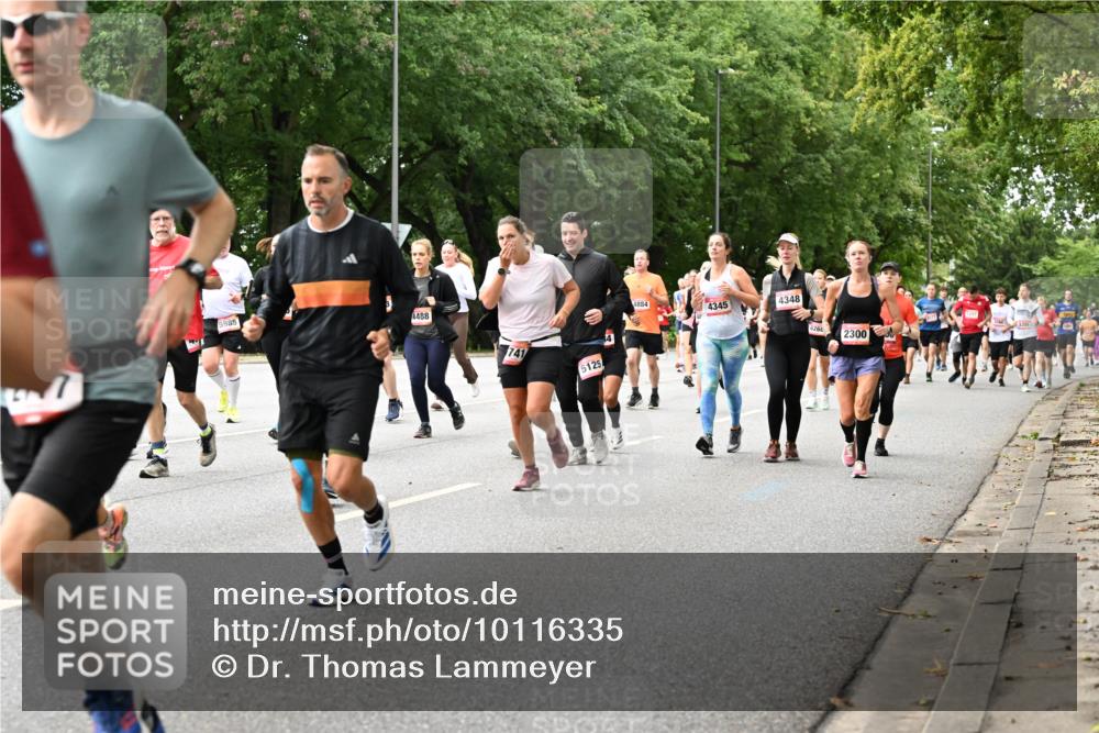 06.09.2026 - CURREX Alsterlauf Dr. Thomas Lammeyer http://msf.ph/oto/10116335 06.09.2026 09:12:48 Laufen 5985, 4488, 741, 5125, 4884, 4348, 4345, 6268, 2300 meine-sportfotos.de