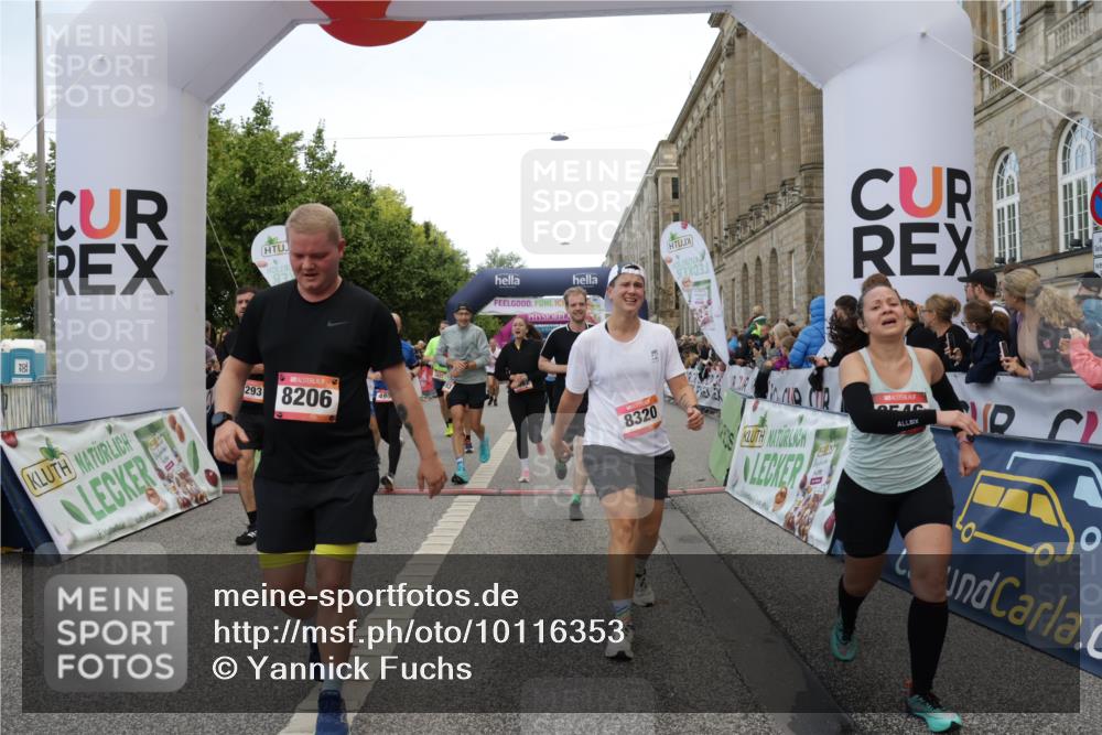 06.09.2026 - CURREX Alsterlauf Yannick Fuchs http://msf.ph/oto/10116353 06.09.2026 09:59:06 Ziel 2060, 2068, 2618, 2627, 2649, 2981, 3049, 3203, 3323, 3425, 3499, 3517, 3546, 3552, 3765, 3871, 4293, 4605, 4814, 4856, 4953, 4990, 5099, 5100, 5459, 5599, 5801, 6064, 6065, 6082, 6083, 8051, 8206, 8265, 8320 meine-sportfotos.de