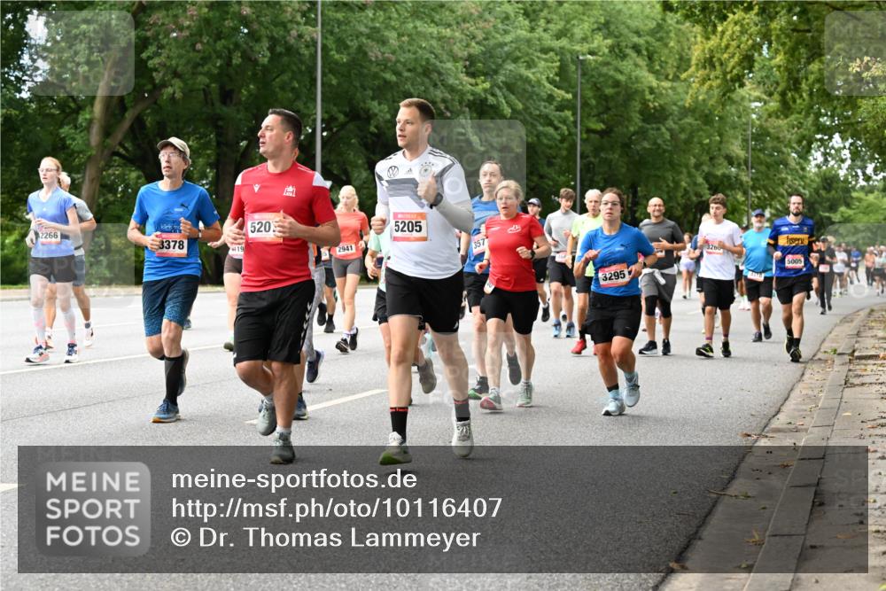 06.09.2026 - CURREX Alsterlauf Dr. Thomas Lammeyer http://msf.ph/oto/10116407 06.09.2026 09:12:57 Laufen 2266, 3378, 419, 520, 2941, 5205, 357, 3295, 3260, 5005 meine-sportfotos.de