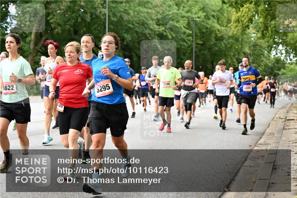 06.09.2026 - CURREX Alsterlauf Dr. Thomas Lammeyer http://msf.ph/oto/10116423 06.09.2026 09:12:59 Laufen 5622, 431, 130, 3295, 3096, 3454, 3260, 5005 meine-sportfotos.de