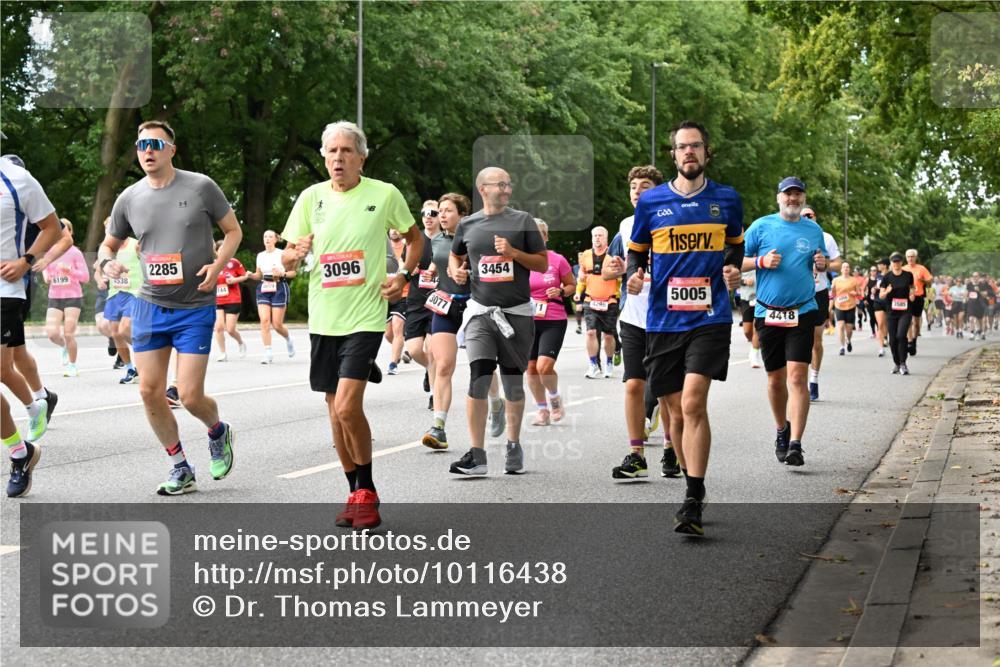 06.09.2026 - CURREX Alsterlauf Dr. Thomas Lammeyer http://msf.ph/oto/10116438 06.09.2026 09:13:01 Laufen 6199, 4538, 2285, 3096, 3077, 3454, 4296, 5005, 4418, 3585 meine-sportfotos.de