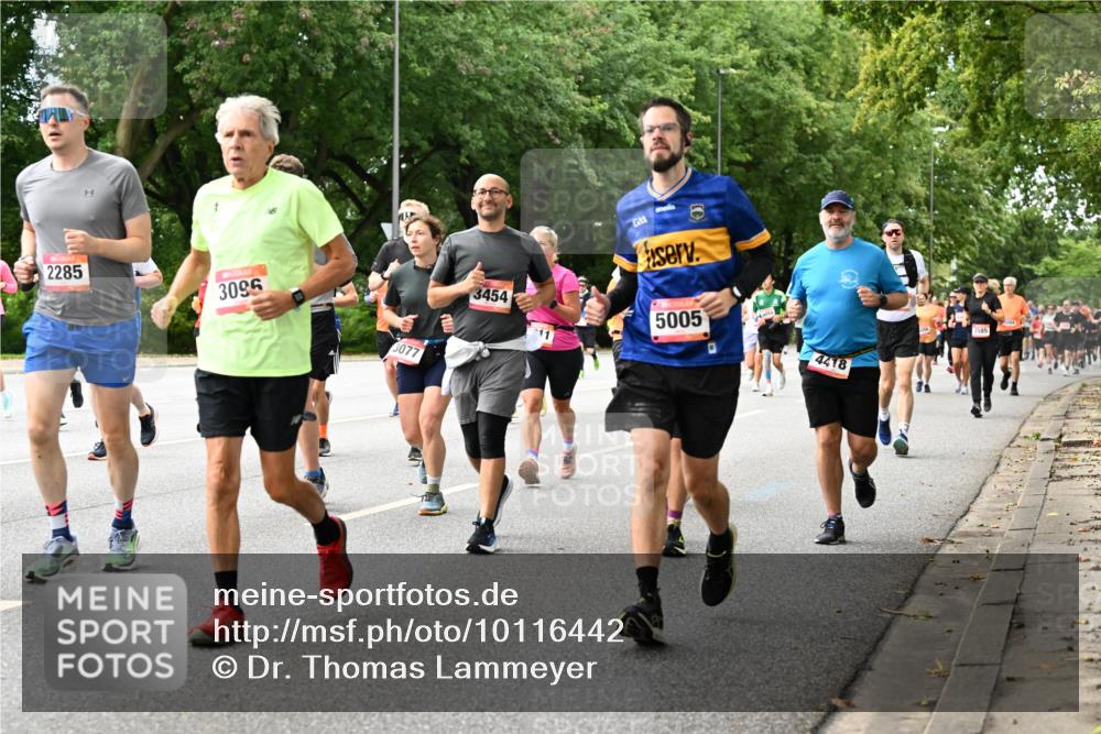 06.09.2026 - CURREX Alsterlauf Dr. Thomas Lammeyer http://msf.ph/oto/10116442 06.09.2026 09:13:01 Laufen 2285, 3096, 3077, 3454, 11, 5005, 4418 meine-sportfotos.de
