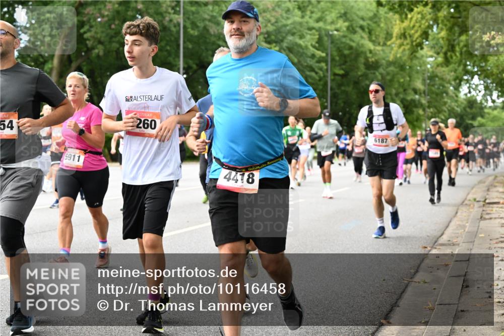 06.09.2026 - CURREX Alsterlauf Dr. Thomas Lammeyer http://msf.ph/oto/10116458 06.09.2026 09:13:03 Laufen 54, 5911, 260, 4418, 6187 meine-sportfotos.de