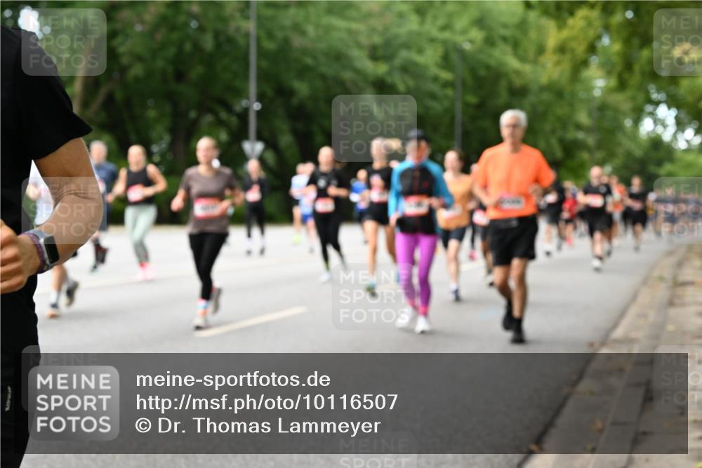 06.09.2026 - CURREX Alsterlauf Dr. Thomas Lammeyer http://msf.ph/oto/10116507 06.09.2026 09:13:10 Laufen  meine-sportfotos.de