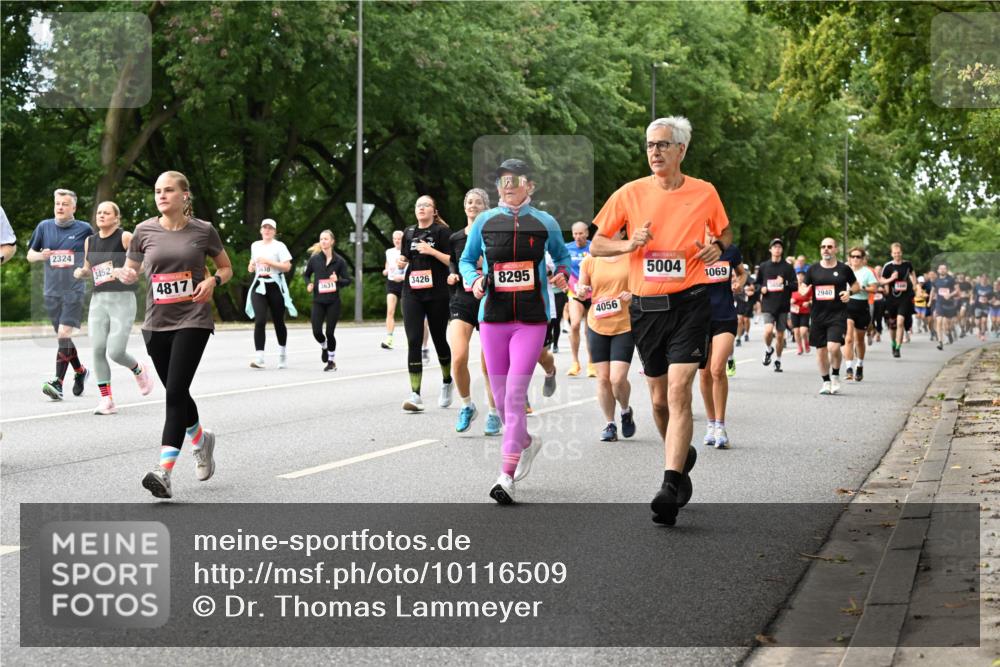 06.09.2026 - CURREX Alsterlauf Dr. Thomas Lammeyer http://msf.ph/oto/10116509 06.09.2026 09:13:10 Laufen 2324, 3452, 4817, 3631, 3426, 8295, 4056, 5004, 1069, 2940 meine-sportfotos.de