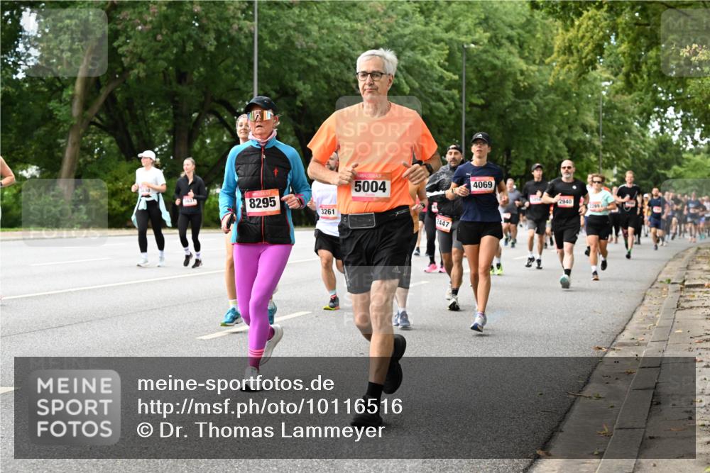 06.09.2026 - CURREX Alsterlauf Dr. Thomas Lammeyer http://msf.ph/oto/10116516 06.09.2026 09:13:11 Laufen 8295, 3261, 5004, 2447, 4069, 2940, 2269 meine-sportfotos.de