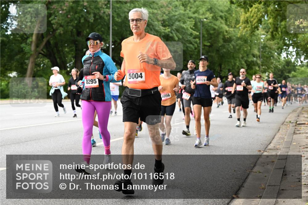06.09.2026 - CURREX Alsterlauf Dr. Thomas Lammeyer http://msf.ph/oto/10116518 06.09.2026 09:13:11 Laufen 8295, 5004, 4056, 47, 4069, 2366 meine-sportfotos.de
