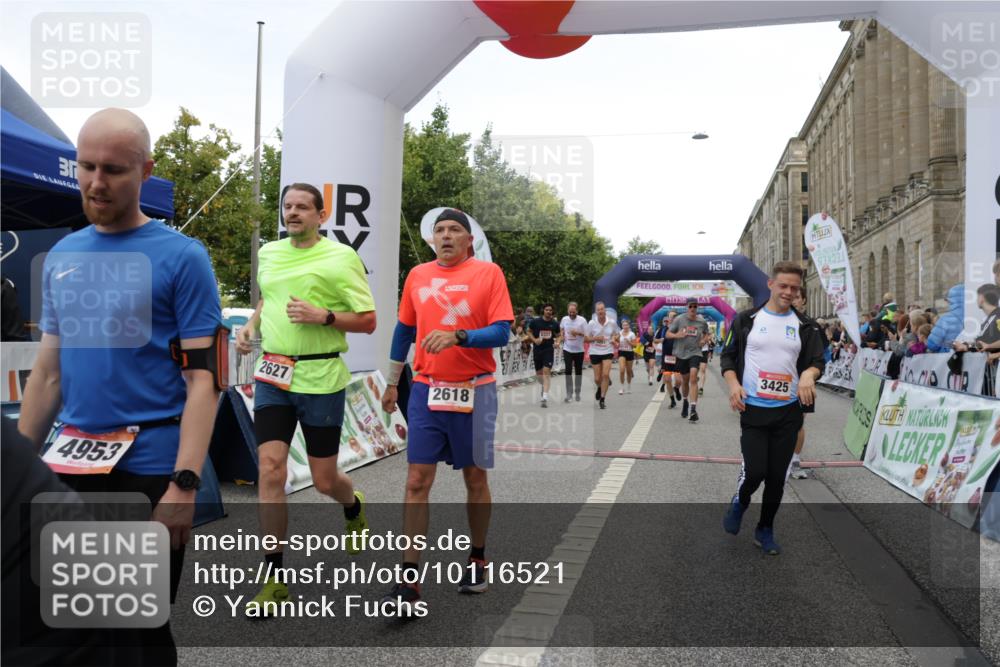 06.09.2026 - CURREX Alsterlauf Yannick Fuchs http://msf.ph/oto/10116521 06.09.2026 09:59:09 Ziel 2060, 2068, 2618, 2627, 2981, 3375, 3425, 3499, 3517, 3546, 3552, 3825, 3871, 4293, 4531, 4814, 4856, 4953, 4990, 5283, 5459, 5599, 5801, 5891, 6082, 6083, 6144, 6337, 8206, 8320 meine-sportfotos.de