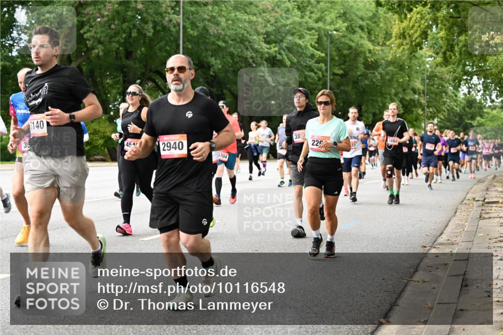 06.09.2026 - CURREX Alsterlauf Dr. Thomas Lammeyer http://msf.ph/oto/10116548 06.09.2026 09:13:15 Laufen 35, 140, 454, 2940, 1704, 3496, 38, 22, 23 meine-sportfotos.de