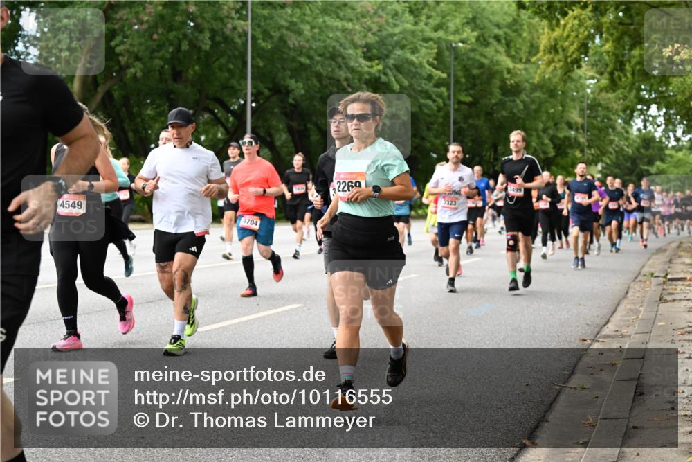 06.09.2026 - CURREX Alsterlauf Dr. Thomas Lammeyer http://msf.ph/oto/10116555 06.09.2026 09:13:16 Laufen 4549, 4704, 2269, 3323, 3499 meine-sportfotos.de