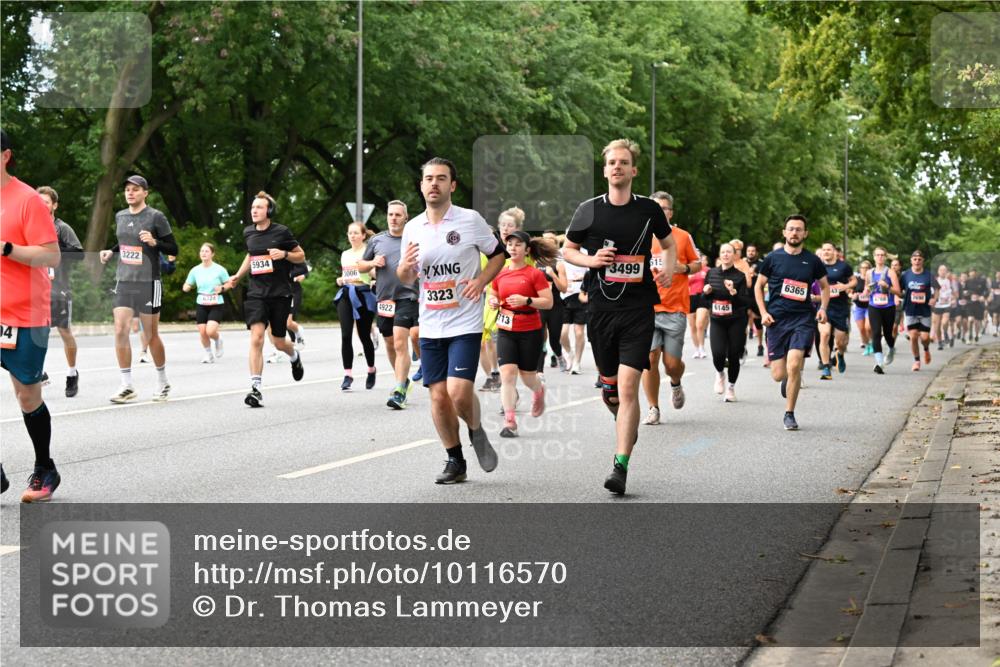 06.09.2026 - CURREX Alsterlauf Dr. Thomas Lammeyer http://msf.ph/oto/10116570 06.09.2026 09:13:18 Laufen 4, 3222, 6324, 5934, 3006, 3323, 4922, 13, 615, 3499, 6145, 6365 meine-sportfotos.de