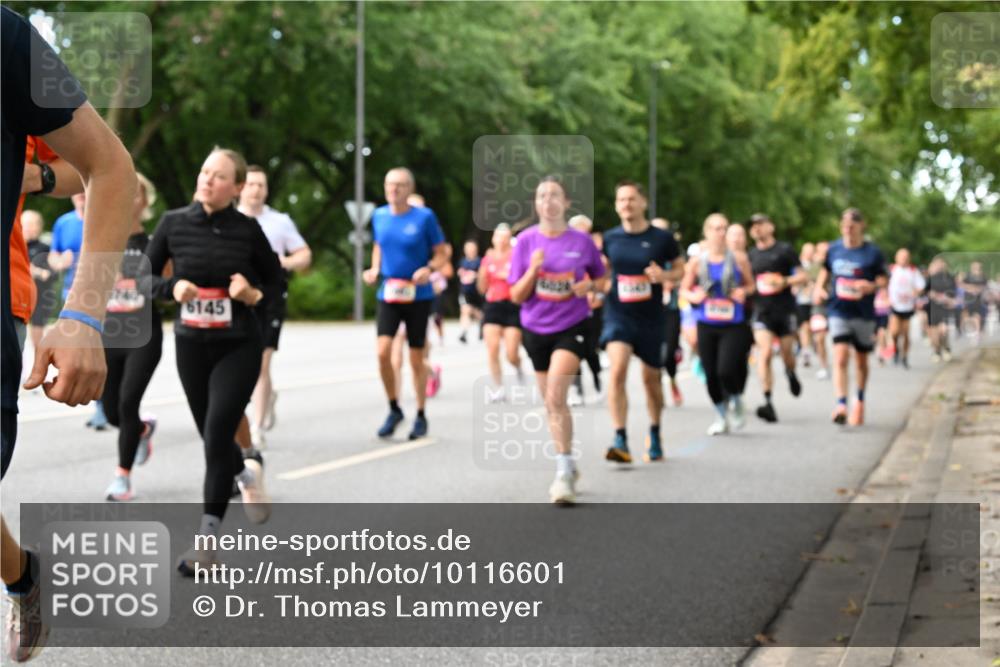 06.09.2026 - CURREX Alsterlauf Dr. Thomas Lammeyer http://msf.ph/oto/10116601 06.09.2026 09:13:22 Laufen 6145 meine-sportfotos.de
