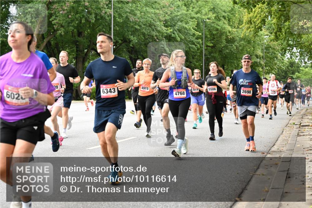 06.09.2026 - CURREX Alsterlauf Dr. Thomas Lammeyer http://msf.ph/oto/10116614 06.09.2026 09:13:23 Laufen 602, 09, 6343, 4915, 4914, 5506, 4768, 2698, 5109, 5543 meine-sportfotos.de