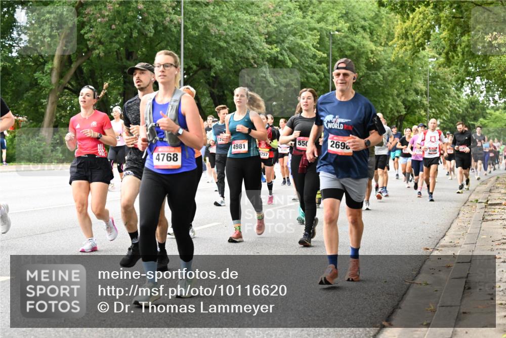 06.09.2026 - CURREX Alsterlauf Dr. Thomas Lammeyer http://msf.ph/oto/10116620 06.09.2026 09:13:24 Laufen 4768, 575, 4981, 257, 4595, 550, 2698, 6250, 5109 meine-sportfotos.de