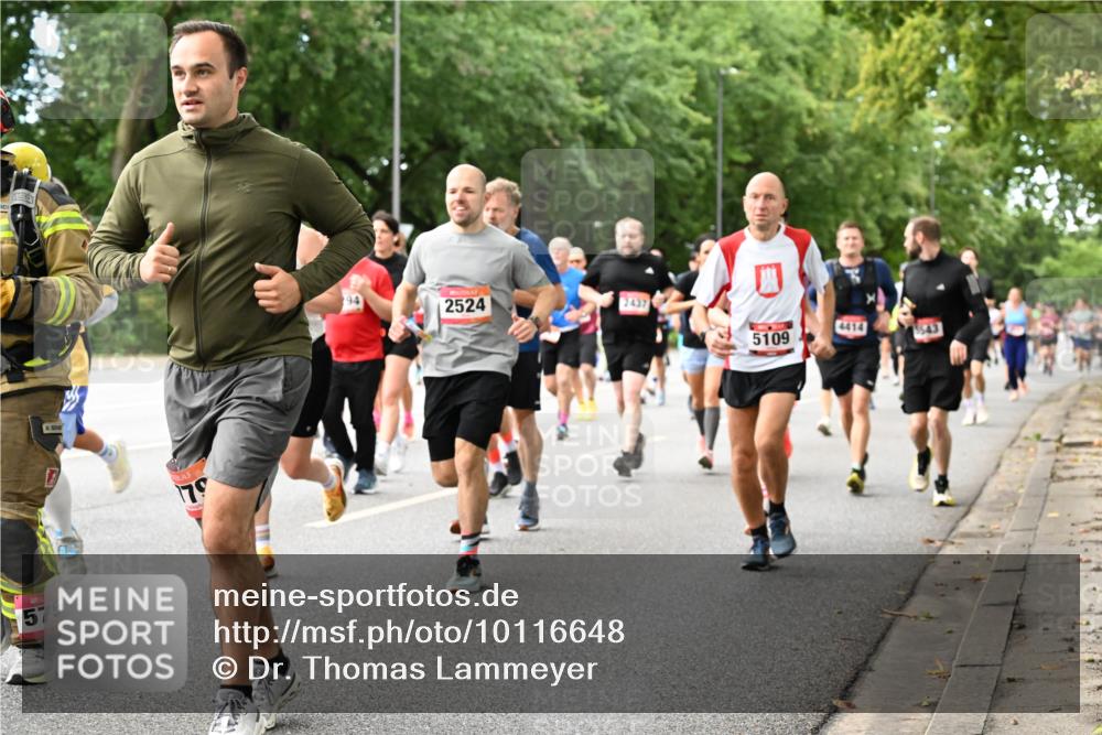 06.09.2026 - CURREX Alsterlauf Dr. Thomas Lammeyer http://msf.ph/oto/10116648 06.09.2026 09:13:29 Laufen 575, 79, 2524, 2437, 5109, 4414 meine-sportfotos.de